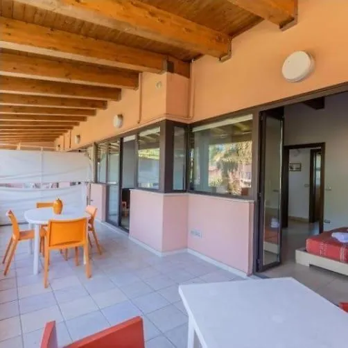 Apartament Corniola Wellness & Spa Furnari Włochy